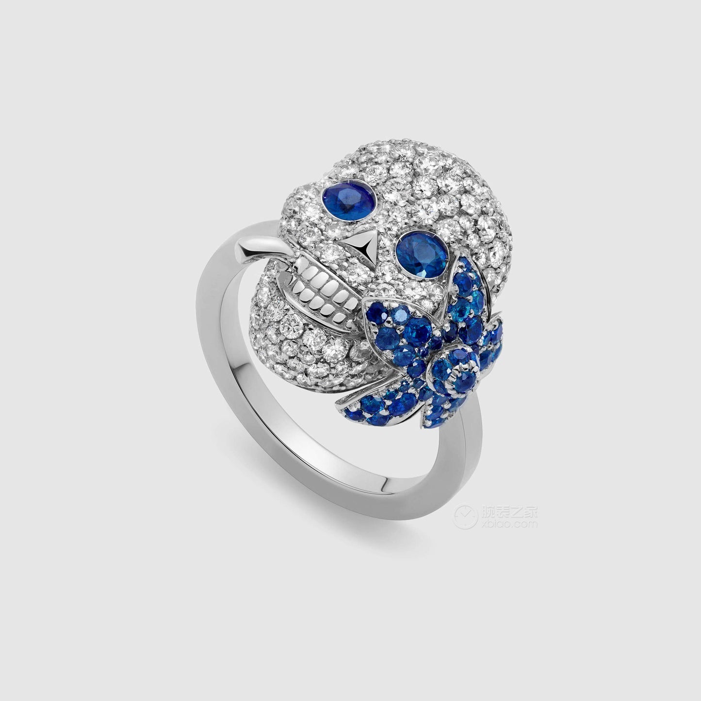 Gucci Flora Skull Ring in 18K Yellow Gold with Diamonds and Blue Sapphire