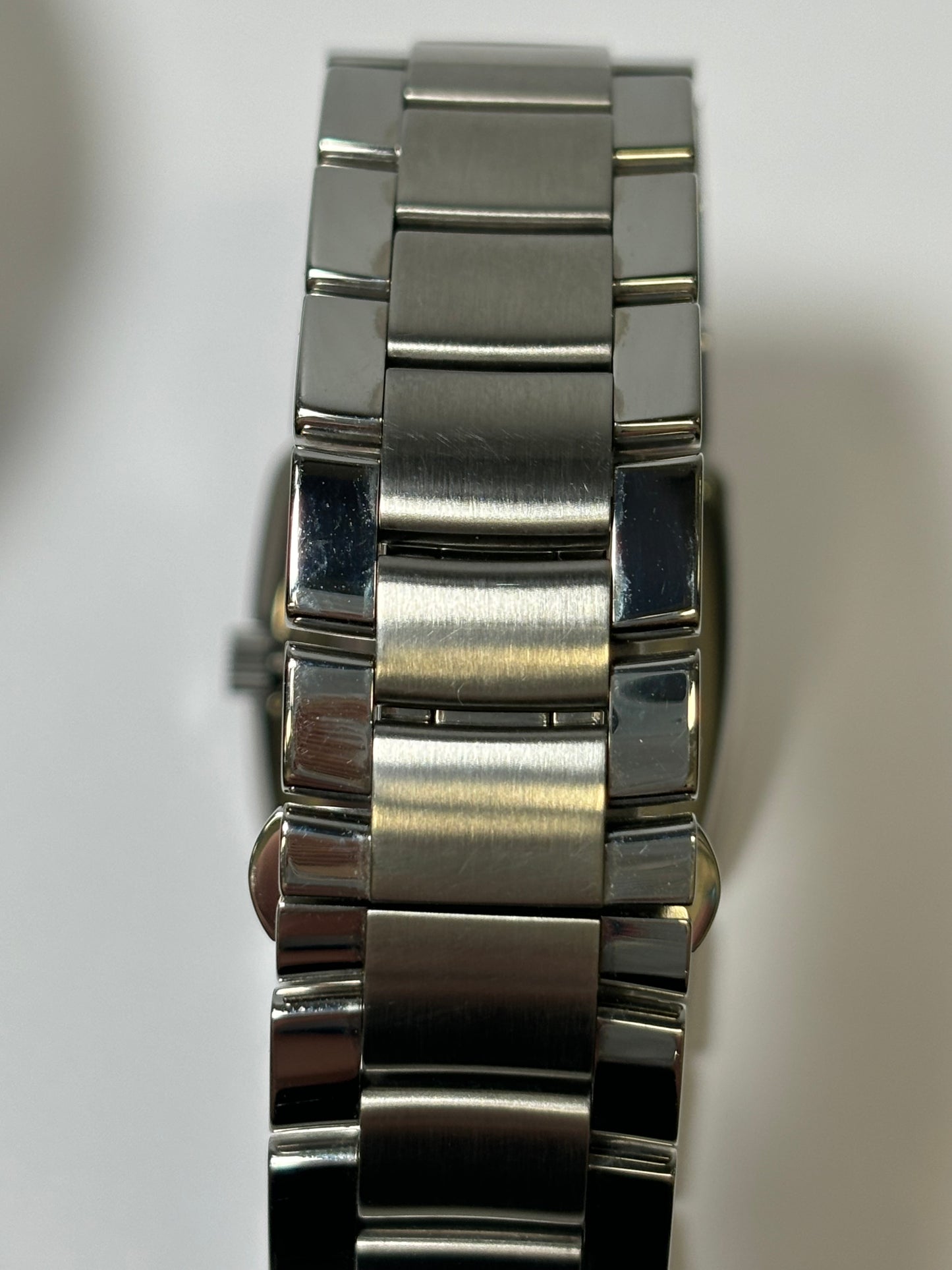 Gucci 8500L Square  Quartz Ladies Watch