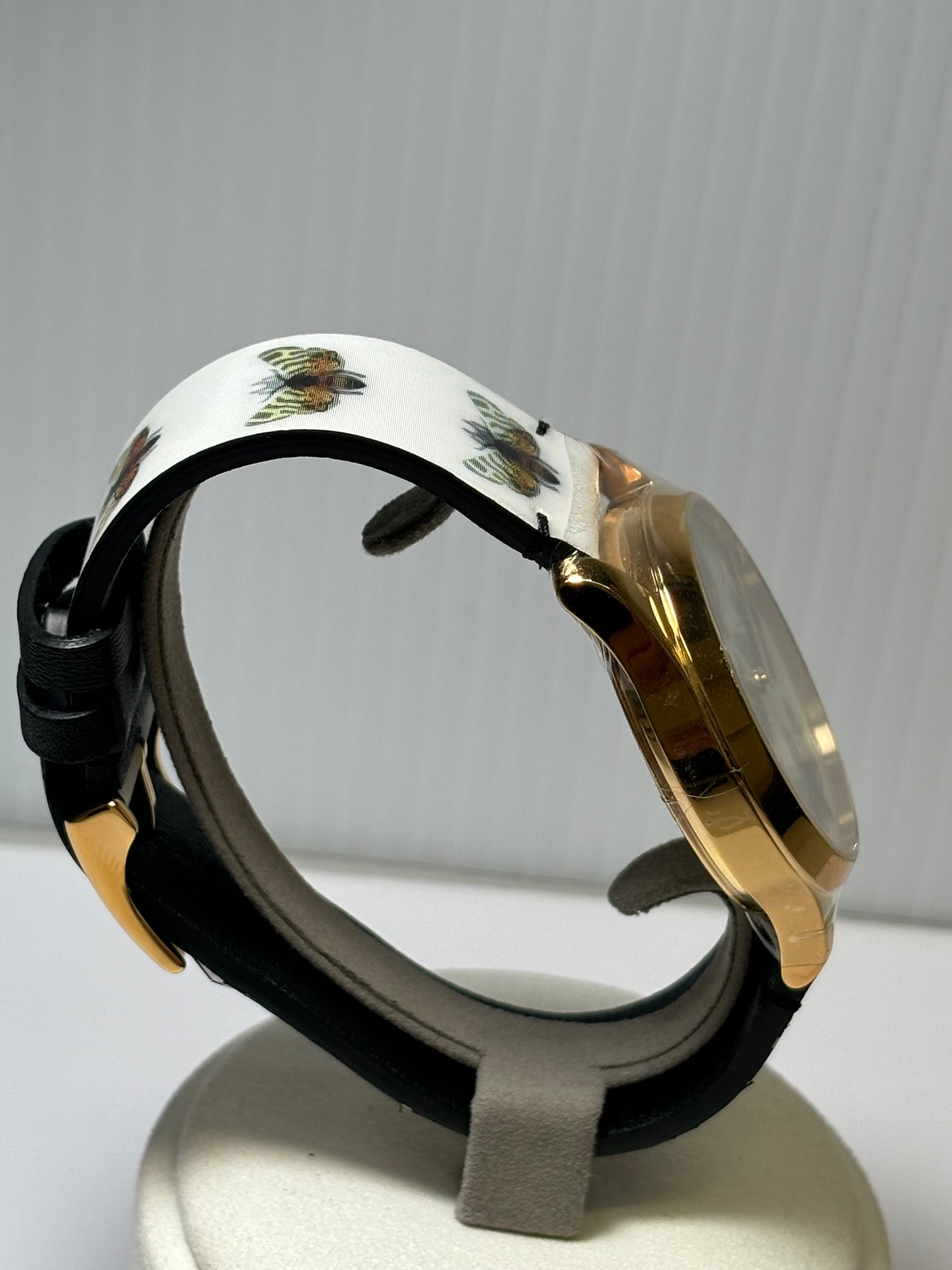 Gucci G-Timeless  Contemporary Quartz Bee & Butterfly Hologram Watch