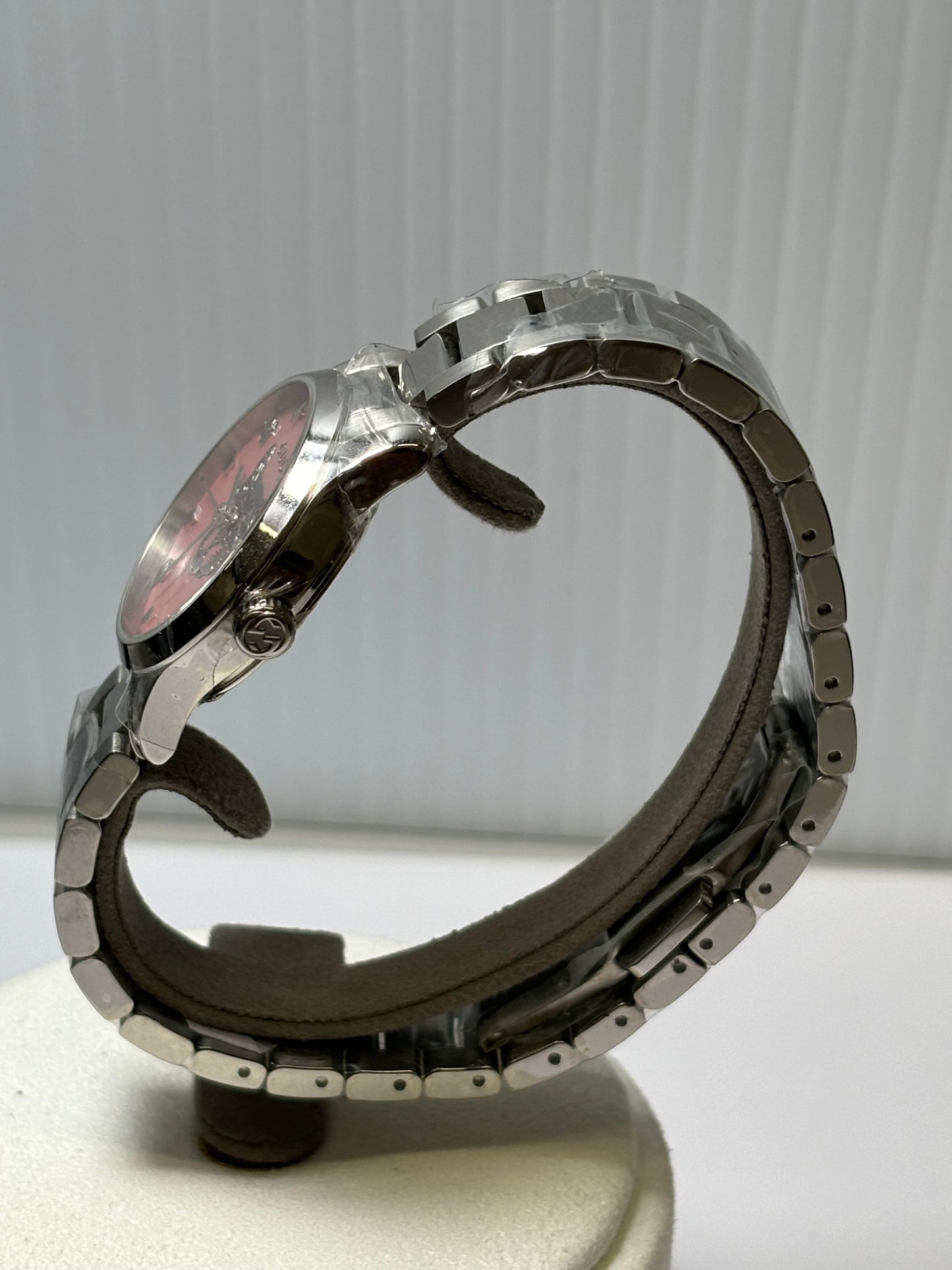 Gucci G-Timeless  Quartz Ladies Watch in Stainless Steel