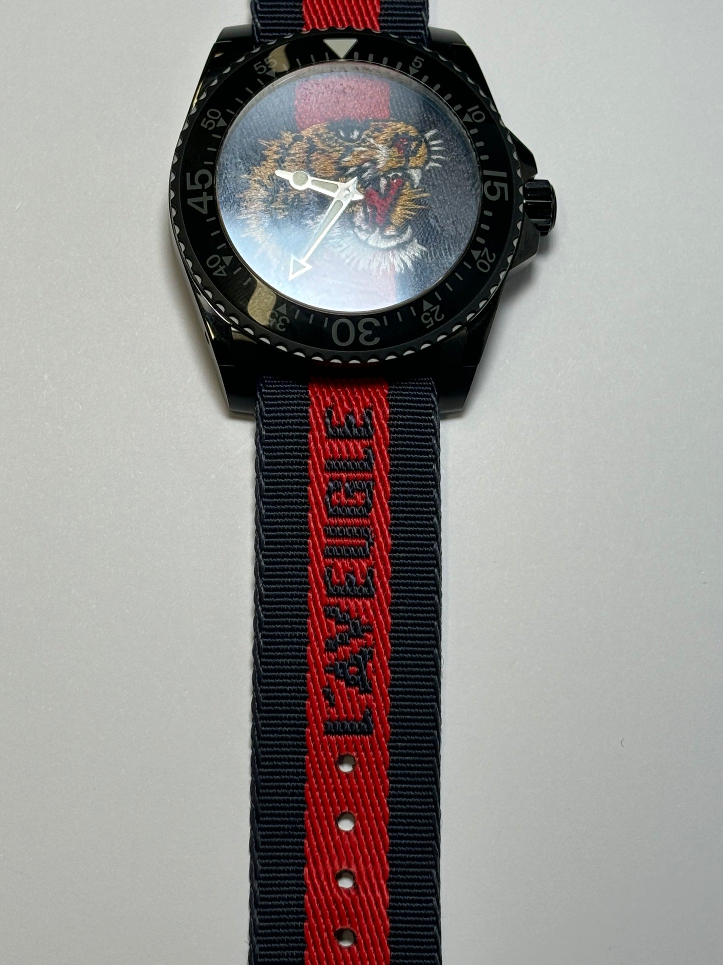 Gucci Dive Quartz  Watch in Black PVD Case